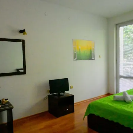 Διαμέρισμα Nev Getaway For 2 *