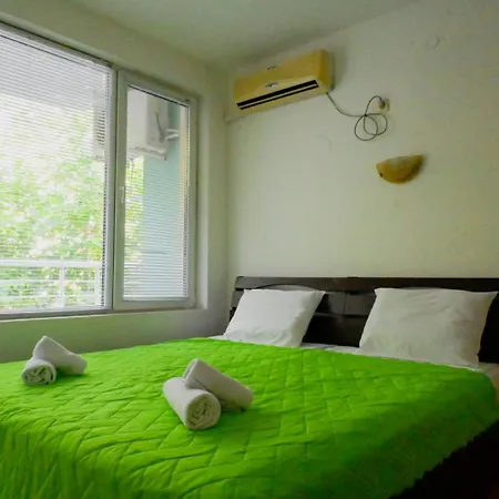 Nev Getaway For 2 Апартаменты Бургас