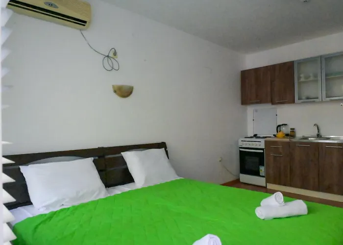 Nev Getaway For 2 * Burgas