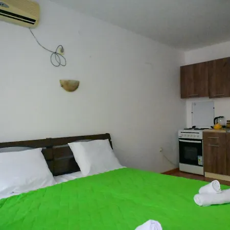 Nev Getaway For 2 * Burgas